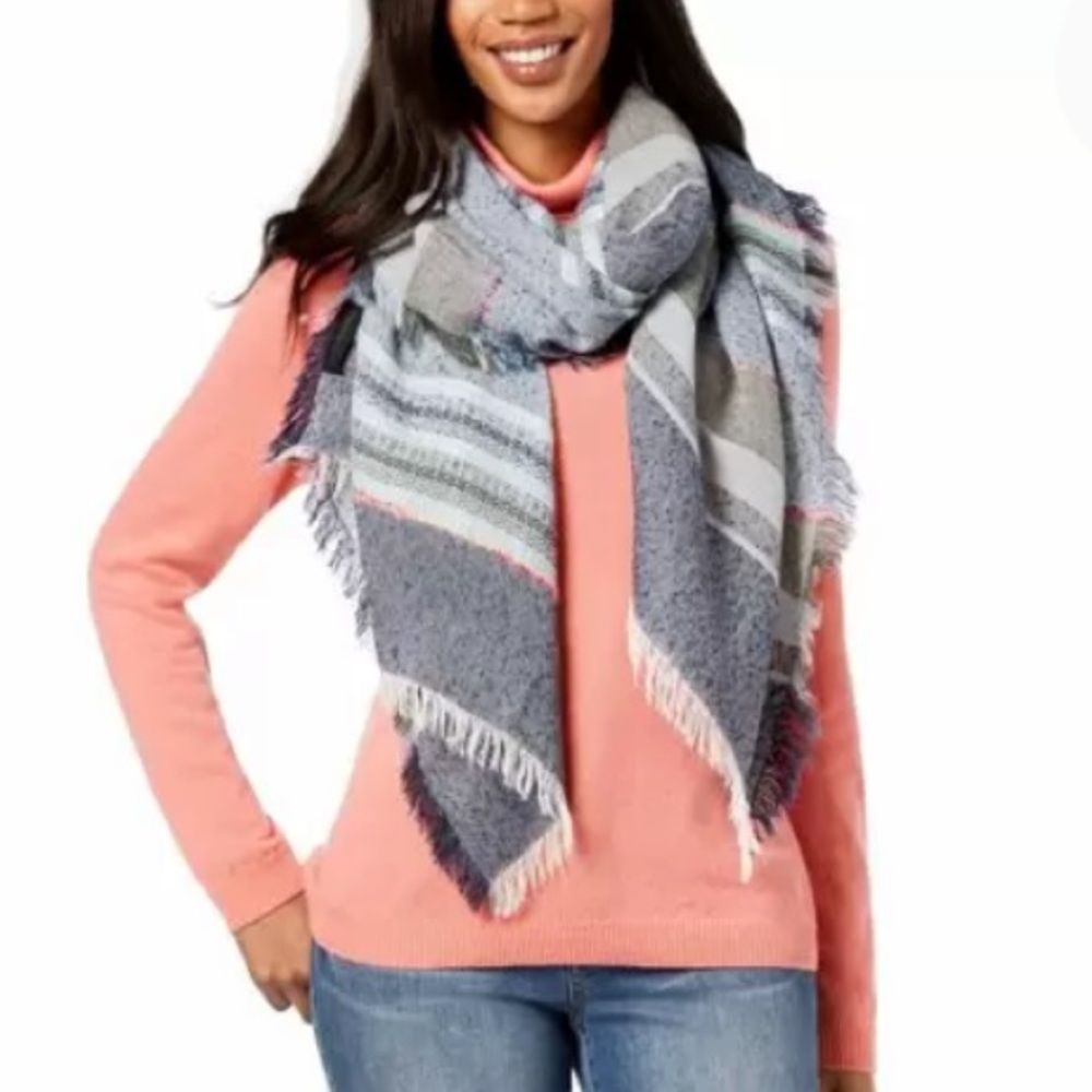 NEW Steve Madden Chunky Winter Scarf Wrap, Blue